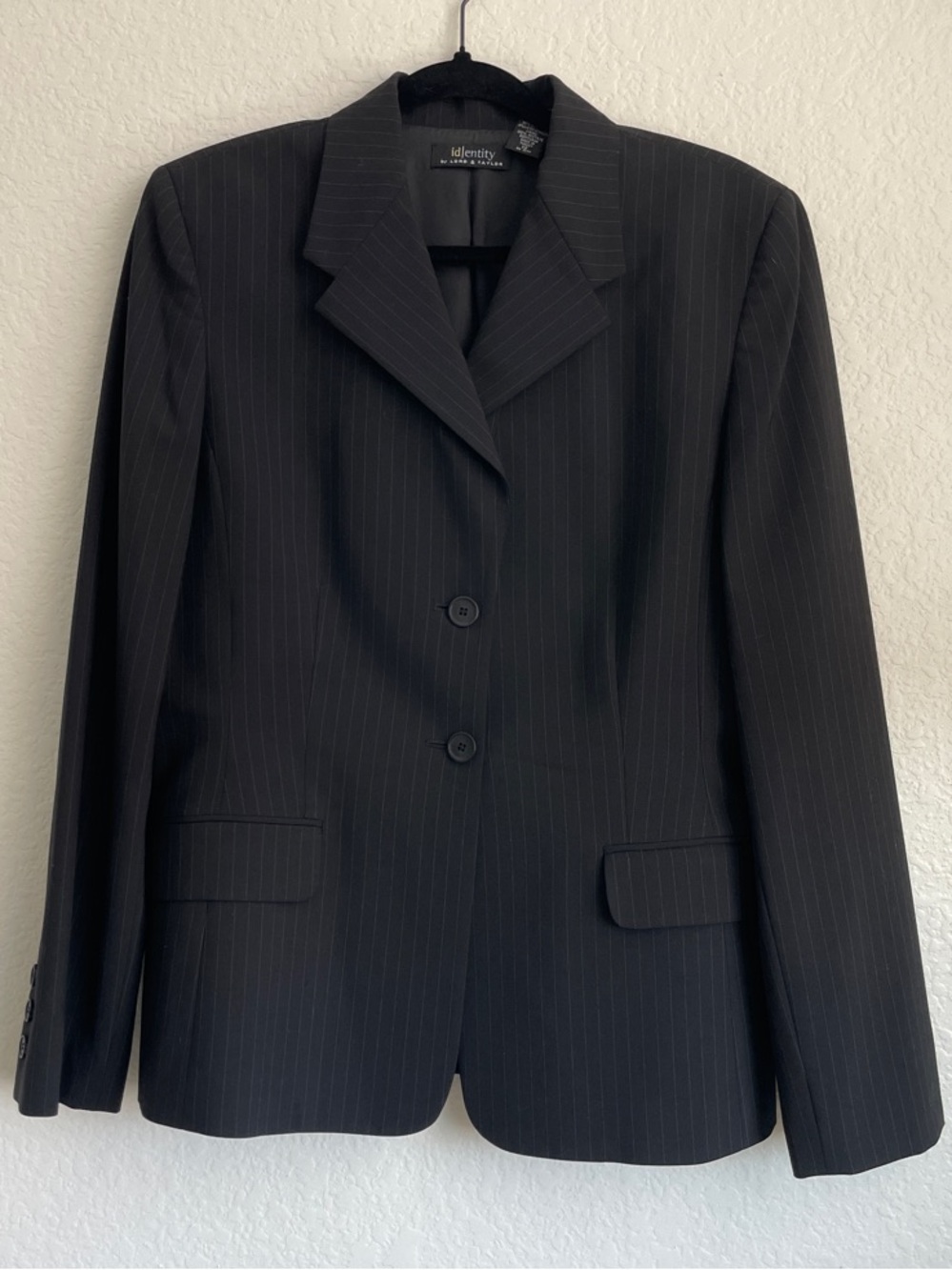 LORD & TAYLOR •Vintage New Wool Blend Black Pinstripe Blazer for Women • Size 12